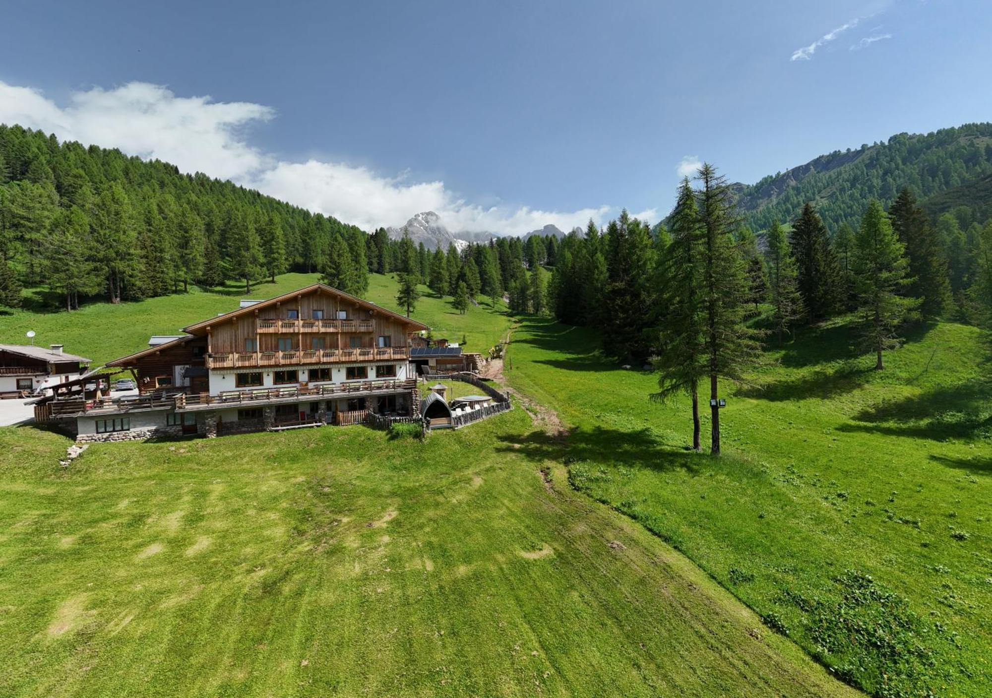 Rifugio Flora Alpina Hotel Passo San Pellegrino Luaran gambar